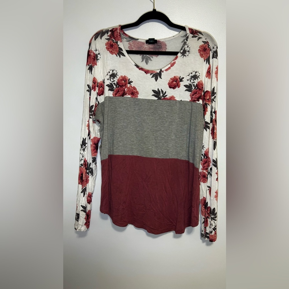 Rue 21+ floral colorblock lightweight long sleeve